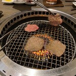 焼肉もーとん - 