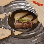 天ぷら 辻 - 寒ブリのお造り、炭焼炙り