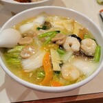 中華苑 - エビタン麺