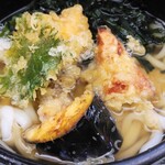 うどん万福 - 野菜天うどん温