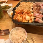 韓国料理 允矢家 - 