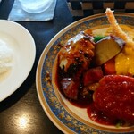 マタギ亭 - 友人の食べた１３００円の日替わりランチプレート