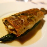 レストラン・セン - 帆立貝を詰めてパリパリに焼いた虹鱒