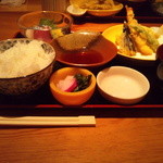 魚猿 - お刺身と天ぷら定食