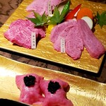 Koshitsu Yakiniku Sanbyoushi Bettei - 