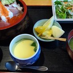 Takazushi - 海鮮丼のランチセット