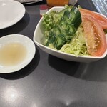 焼肉牛亭 - サラダ