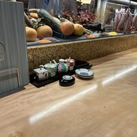 対馬のどぐろとイカ活き造り 博多 魚蔵 都ホテル店 - カウンター