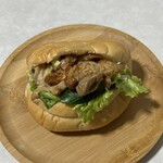 アジ パン - グリルチキンバーガー 380円