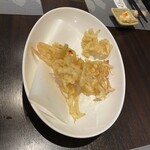 創作料理リトマ - サキイカの天ぷら。手が進む