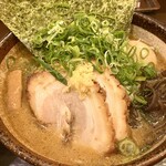 炙り味噌らーめん 麺匠 真武咲弥 - こりゃ食欲そそるわ