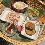 蓮香 - 彩あざやかな前菜たち