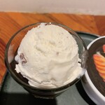 ロアーコーヒーハウス＆ロースタリー - 珈琲ゼリープリンアイス