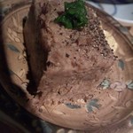 器楽亭 - 自家製コンビーフ。マスタードと相性抜群！