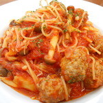 FU DINING - ミートボールときのこのトマトソースのスパゲッティ