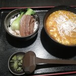 煌苑 - 料理写真:スーラータンはそこそこ辛い