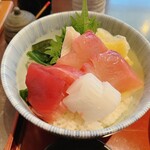 Kuzuryuu Soba - 海鮮丼