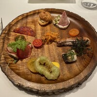 ル・ニコ・ア・オーミナミ - アミューズ