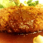 キッチンスズキ - メンチはビッグサイズ