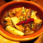 ３種きのこのアヒージョ