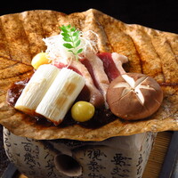 九条葱と真鴨の朴葉焼