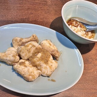 注目のホルぽん！スープが自慢のシンプルisベストなラーメンも