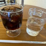 ディスカバリーズコーヒー - アイスコーヒー　水　灰皿
