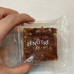 LENOTRE - ケークキャラメル　300円。ひかえおろう！これは日本限定品じゃ！