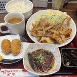 茶和 - 豚ロース生姜焼き定食に｢ちょい足しア･ラ･カルト｣からかつおのたたき､カキフライをトッピング