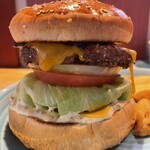 Louis Hamburger Restaurant - 『HOME MADE BACON CHEESE BURGER¥1,700』 『lunch drink¥150』