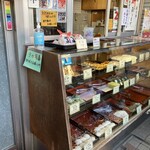 Akitaya - 店頭のショーケース！