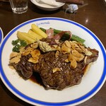 ル・モンド - 僕のサーロイン250とリブロース250のダブル。ベーコンは持続可能な社会に住む妻と子供が加工肉を食べないので輸入された