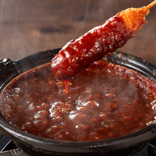 愛されるロングセラー「味噌串カツ」は絶品！