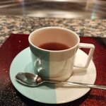 銀座鉄板焼き 肉一凛宮 - ティファニーのカップの紅茶
