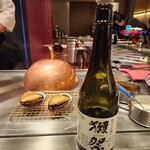 銀座鉄板焼き 肉一凛宮 - 獺祭で蒸します