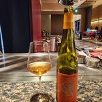 銀座鉄板焼き 肉一凛宮 - ペアリング　オレンジワインのギュスターヴ・ロレンツ キリュクリュ