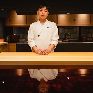 享受由训练有素的主人创造的日本料理技术。