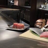 Wolfgang's Steakhouse Teppan - マグロのレアステーキ