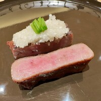 江戸焼肉 - タン：神のタン 厚切り、上 ねぎ塩 下 すだち