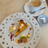 カフェ カトルセゾン - 料理写真:かぼちゃと和栗のタルトとコーヒー