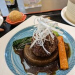 チャイニーズ ダイニング 富貴楼 - 四季彩ランチ 牛肉団子：熱々ではなく、ぬるい