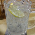 とん八 - 酎ハイ 350円(税込)(2023年11月30日撮影)