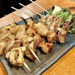 Yakitori Koubou - 「かわ塩（税抜￥150）×2」「テール（税抜￥150）×2」「アスパラ巻（税抜￥240）×2」「ししとう（税抜￥160）」「ピーマン（税抜￥160）」