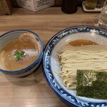 浜屋 - 麺の圧力がすごい！