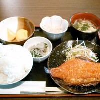 かみいし - 日替わりランチ・赤魚みりん干し焼き定食￥８００