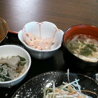 かみいし - お惣菜２品とお澄まし