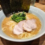 横浜ラーメン 渡来武 - 