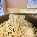 Bushiyakatsura - 【節背あぶらラーメン＝中太多加水ストレート麺】