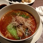 四川曹家　担担麺館 - 汁あり担々麺