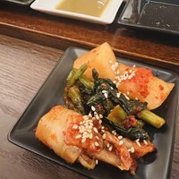 焼肉ここのみ - キムチたち。美味